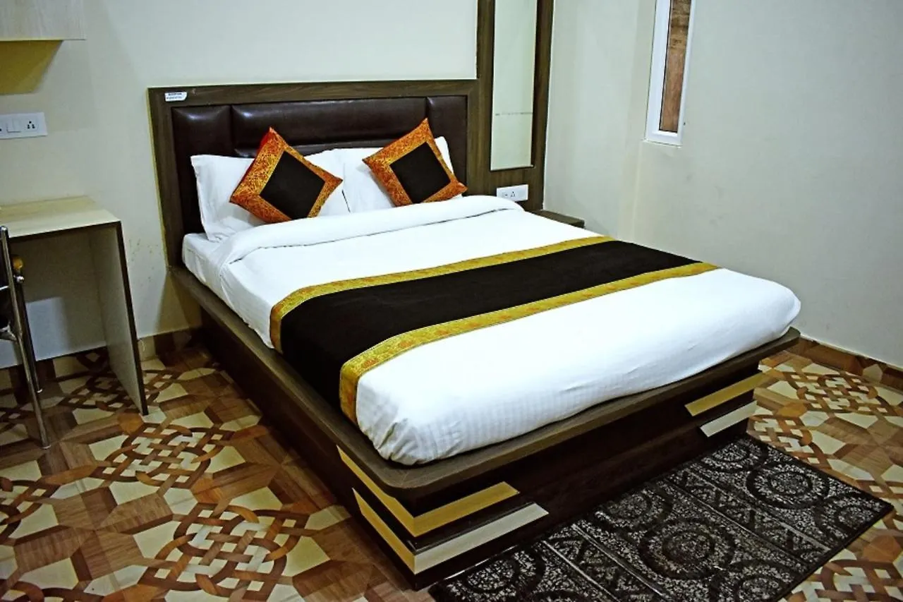 Hotel Kb Palace Varanasi