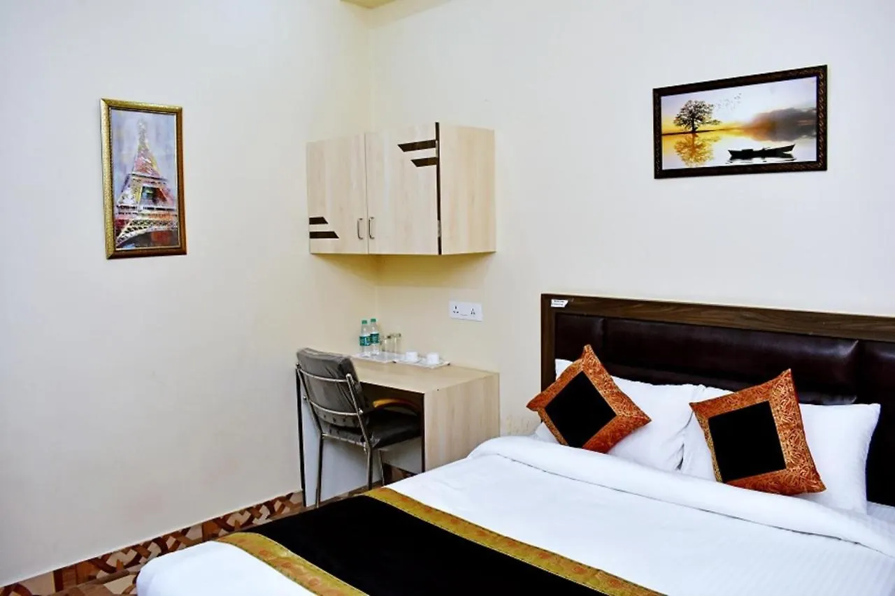 Hotel Kb Palace Varanasi