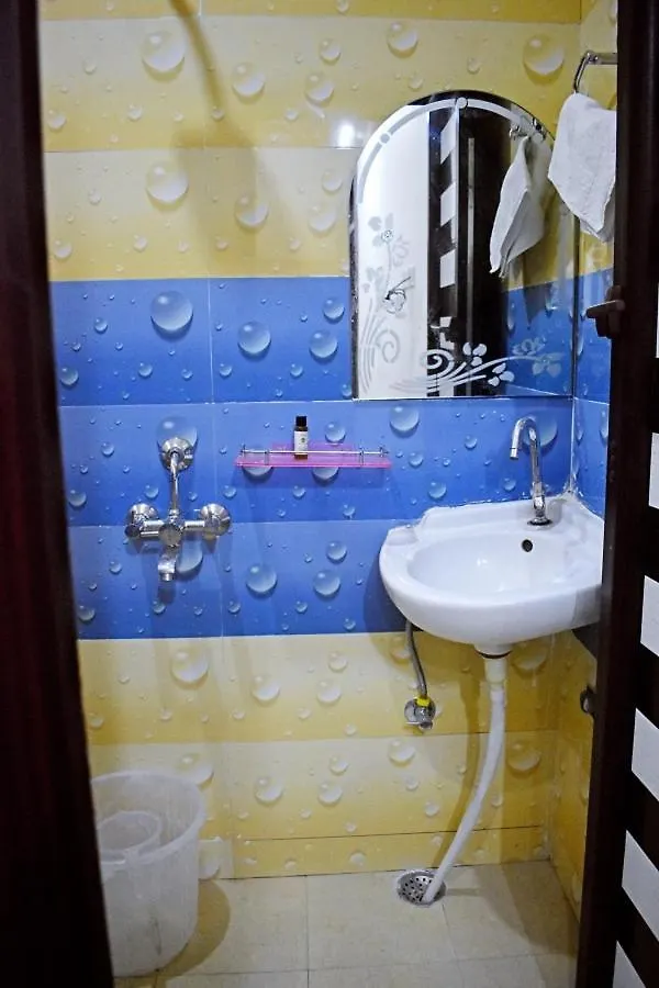 Hotel Kb Palace Varanasi