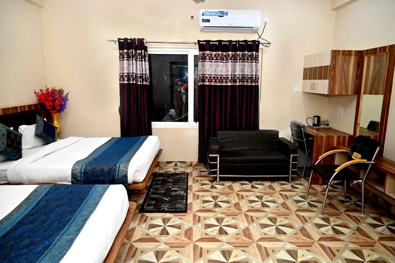 Hotel Kb Palace Varanasi
