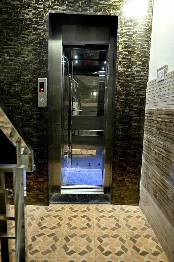 Hotel Kb Palace Varanasi